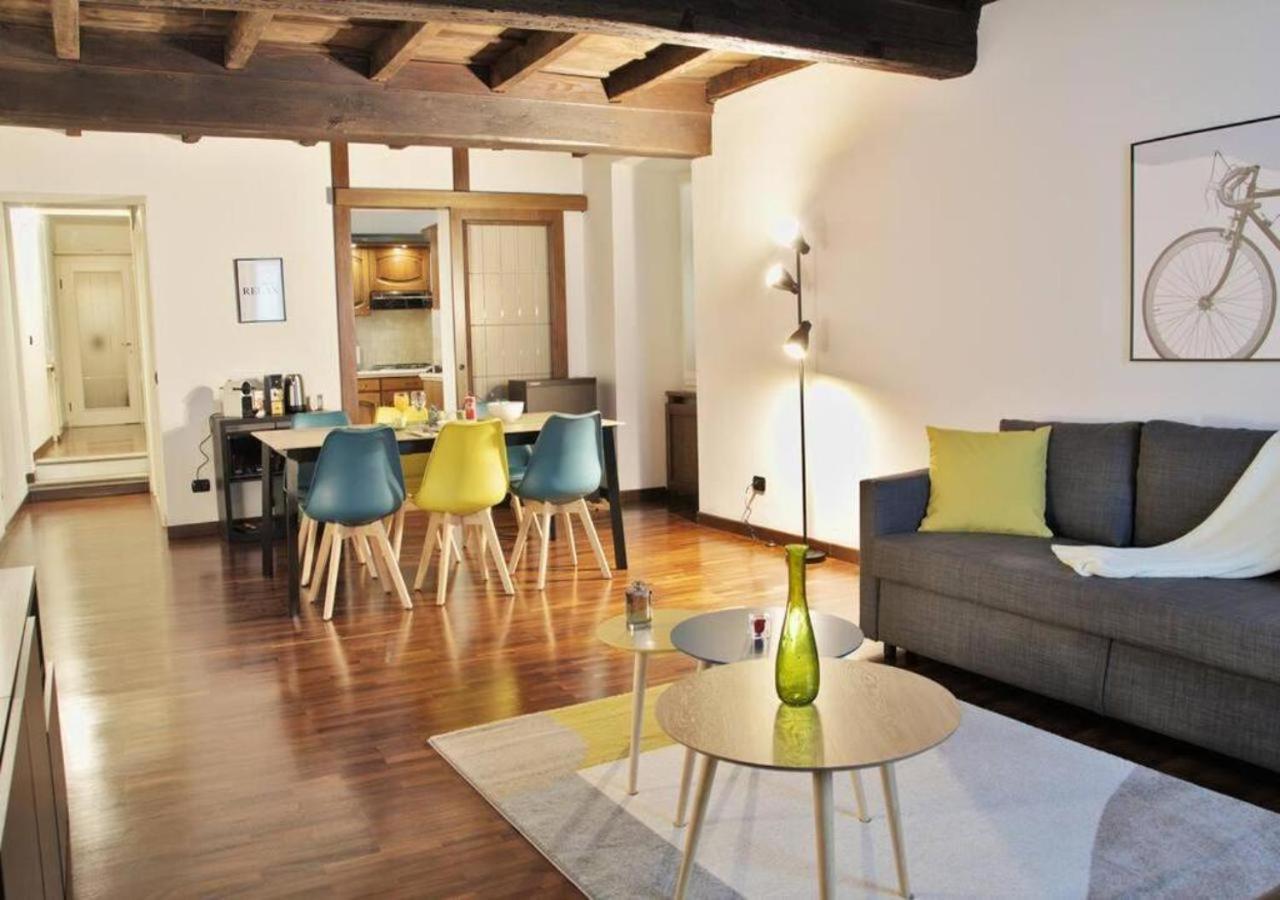 Casa Del Vicolo, Nel Cuore Della Pavia Storica Exterior photo